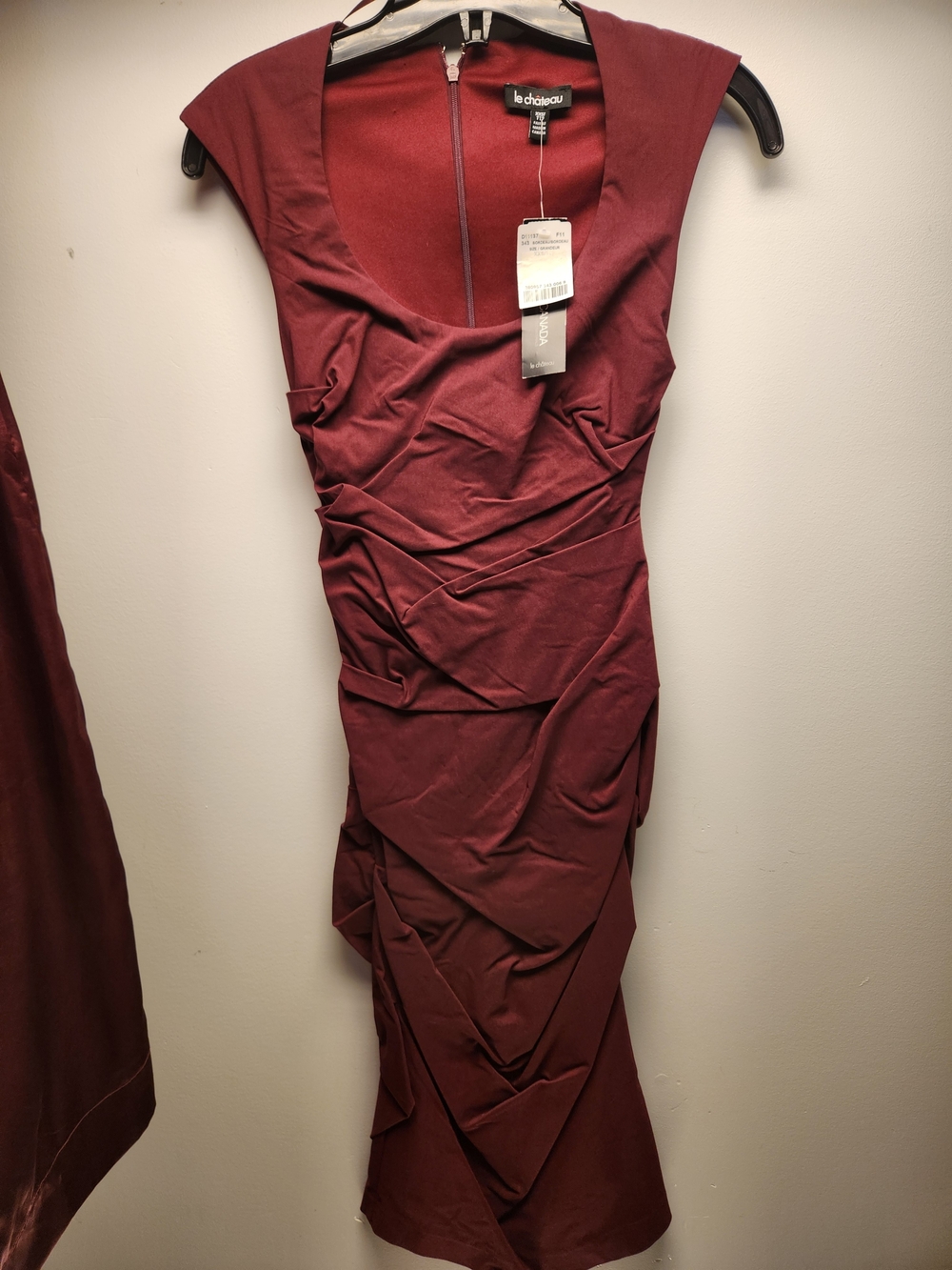 Scoop neck Ruched Sleeveless Midi Dress